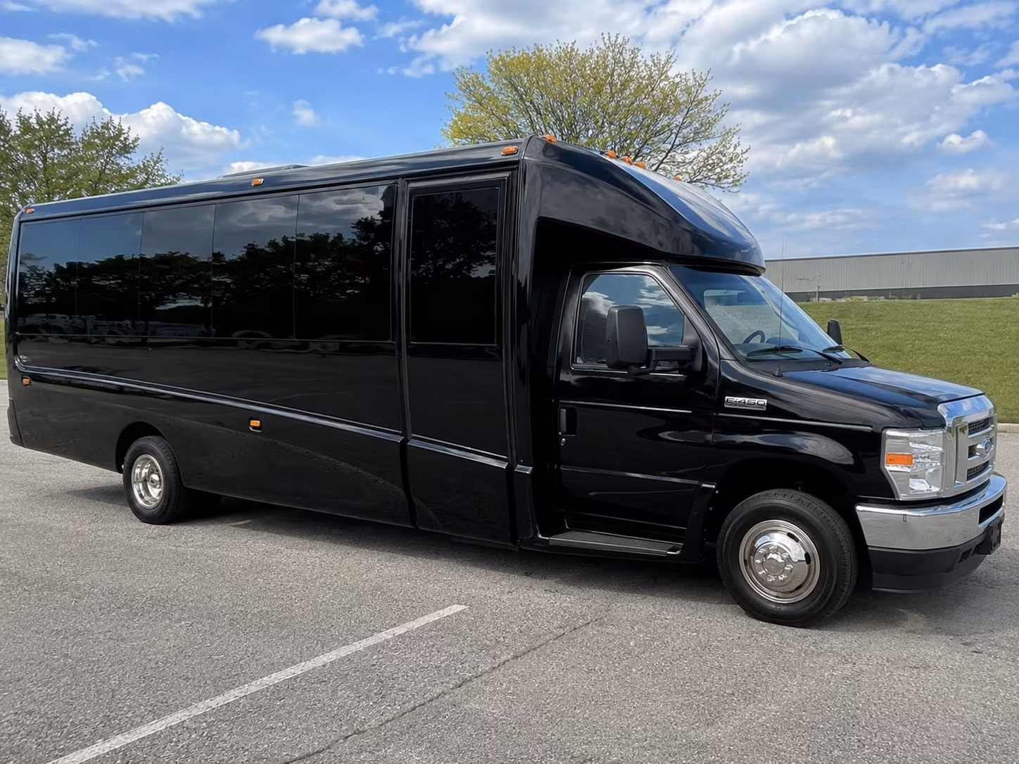 concert bus rentals to brooklyn and manhattan venues from old bridge