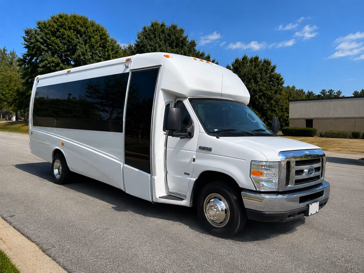 employee shuttle buses for old bridge s route 9 corridor companies