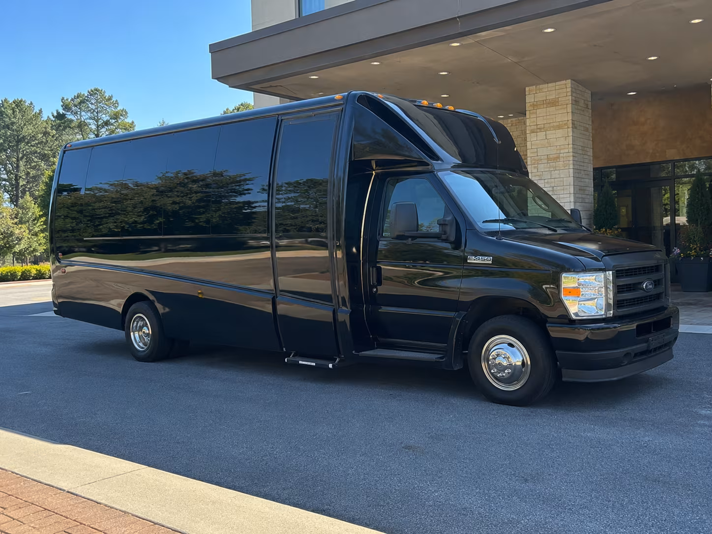 shuttle buses from old bridge to asbury park music venues